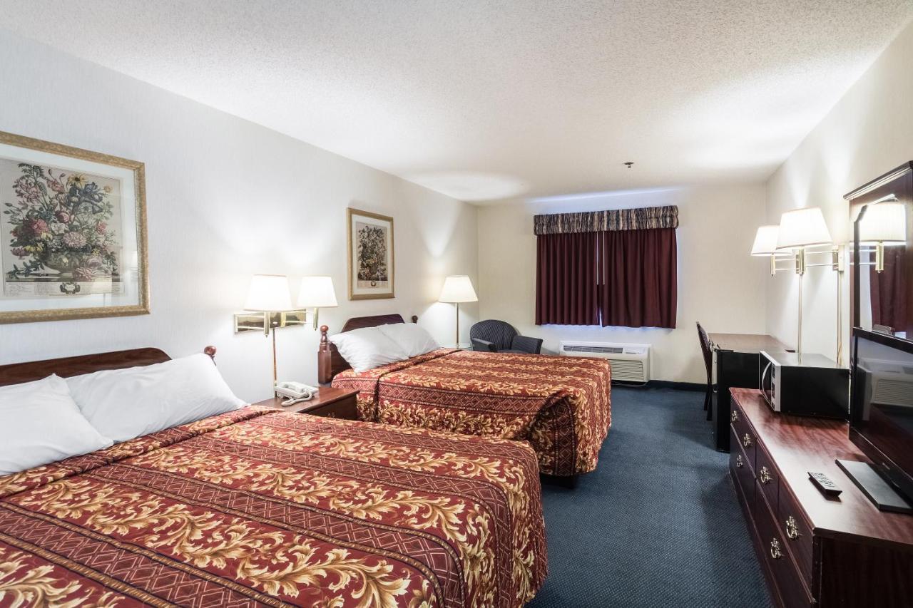 Quality Express Inn & Suites Mineral Wells Bagian luar foto
